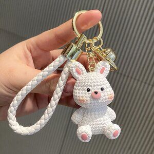 Cute pig keychain, exquisite yarn, trendy animal doll, bag charm, car keychain